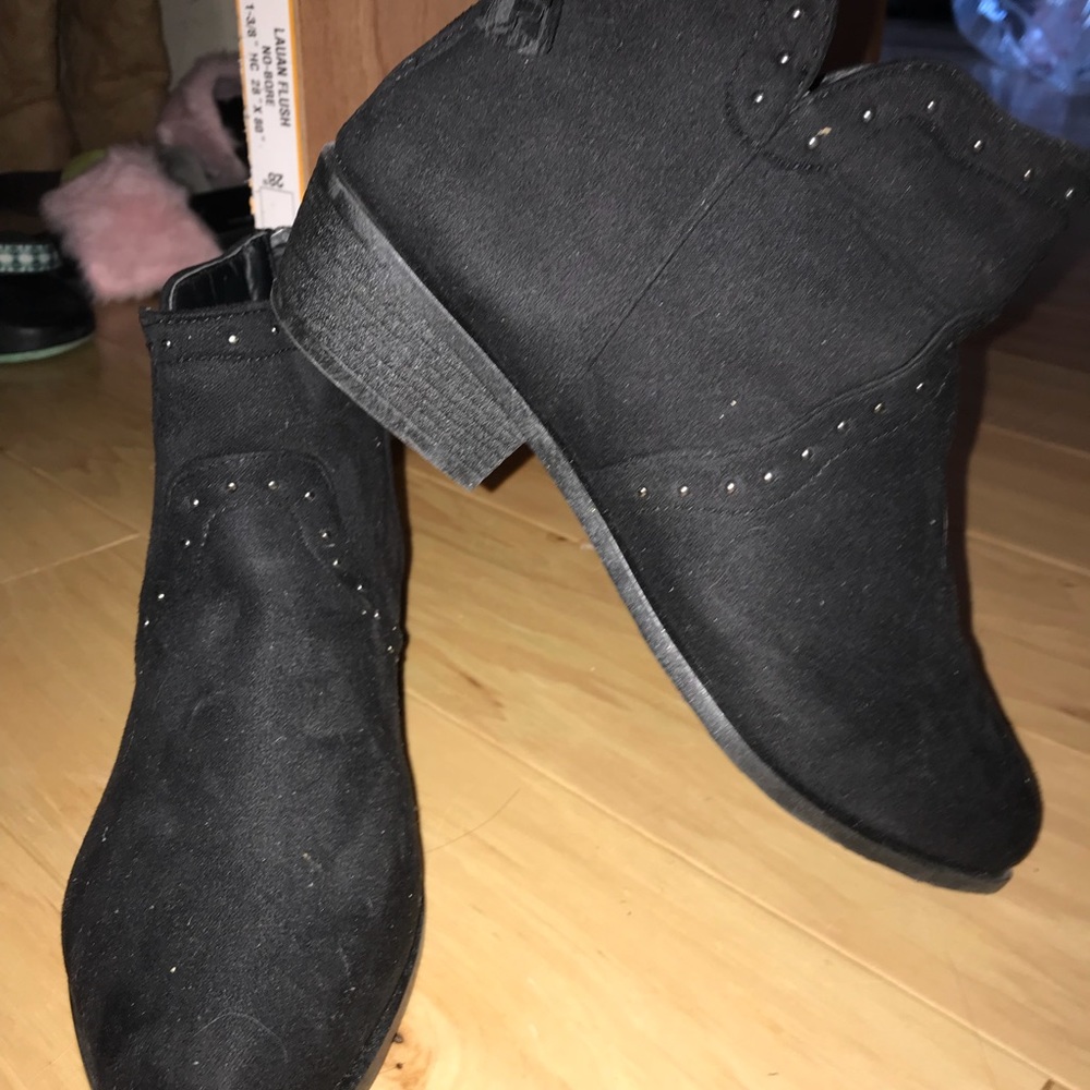Ankle boots